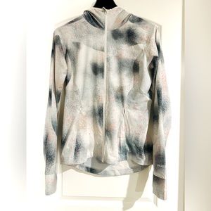 Lululemon Reflective Light Running Hoodie/Jacket, Size 10, NWOT